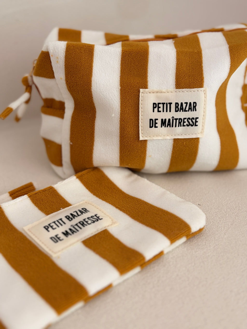PETIT BAZAR DE MAÎTRESSE