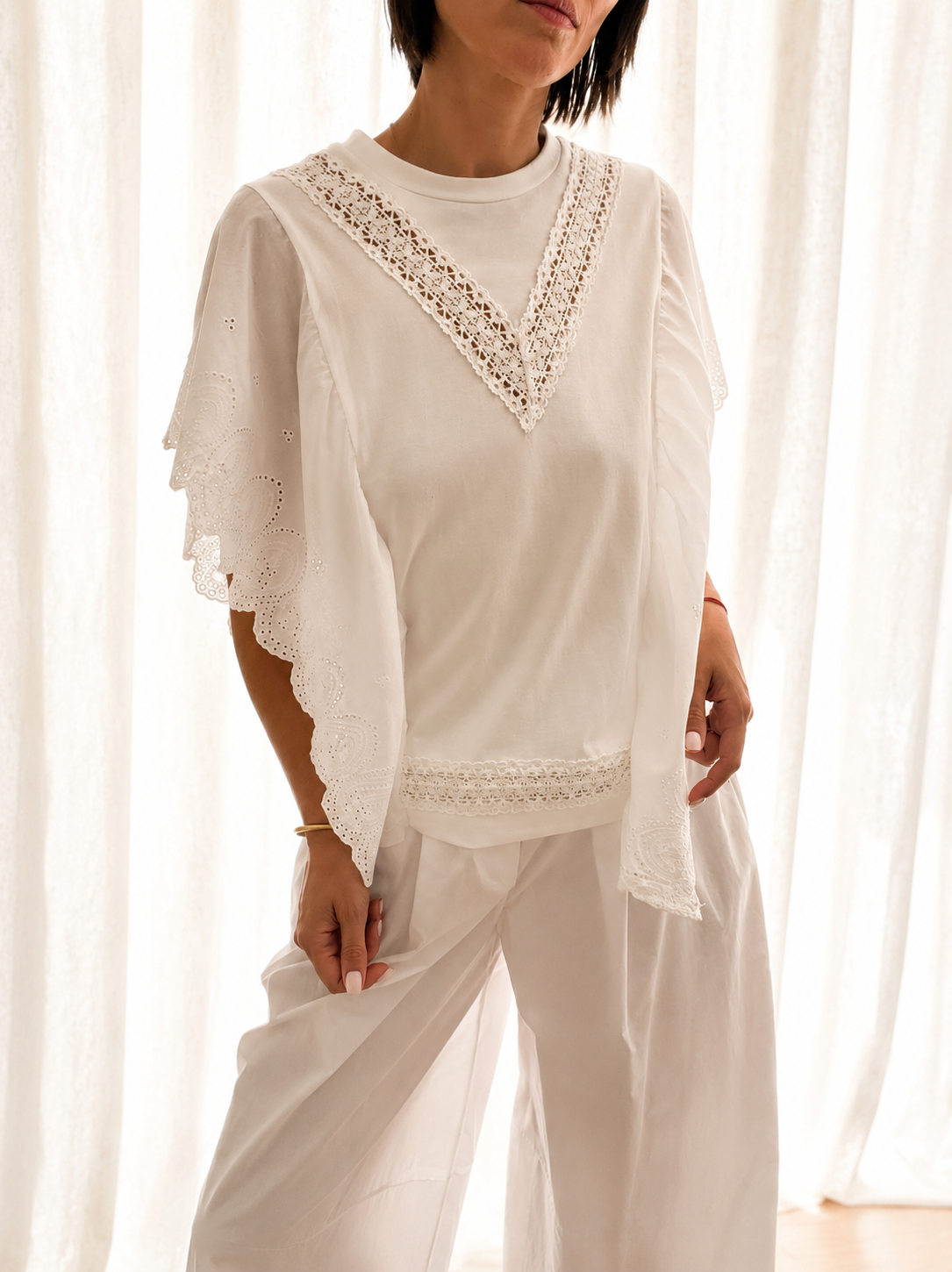 T-SHIRT LEONIE